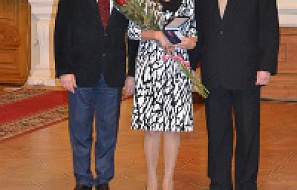 Айтимова  Гульнара Мухаметжановна   Награждена медалью «Профессионал России»